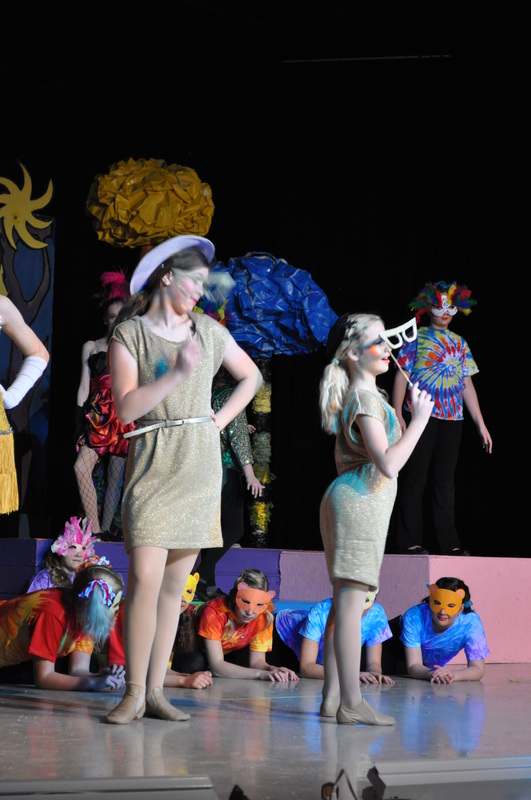 Performance Photos - Marist Academy Drama - Alice in Wonderland